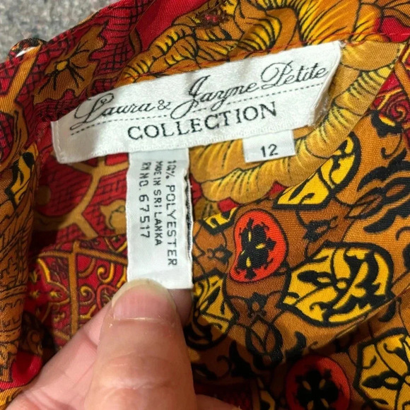 Laura & Jayne Petite Collection Size 12 high neck floral blouse.Reds and Golden - Picture 8 of 8
